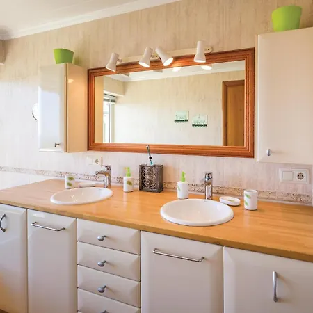 Lovely In With Swimming Pool Holiday home
