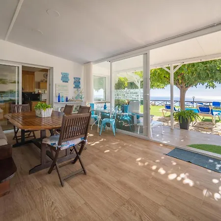 Lovely In With Swimming Pool Holiday home *